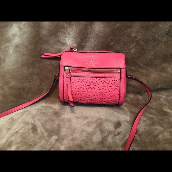 Small Kate Spade Purse - Picture 1 of 8